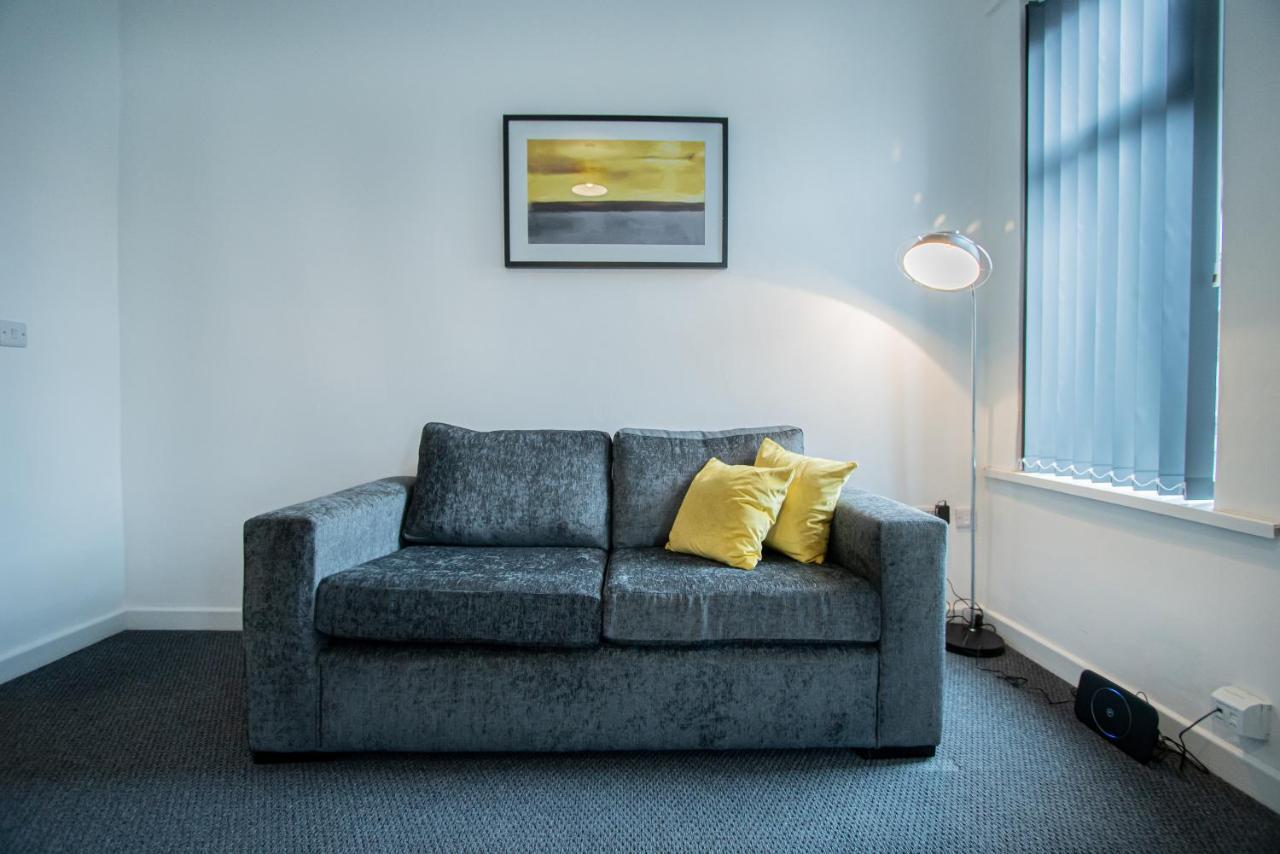 Corpa Heights Appartement Newport  Buitenkant foto